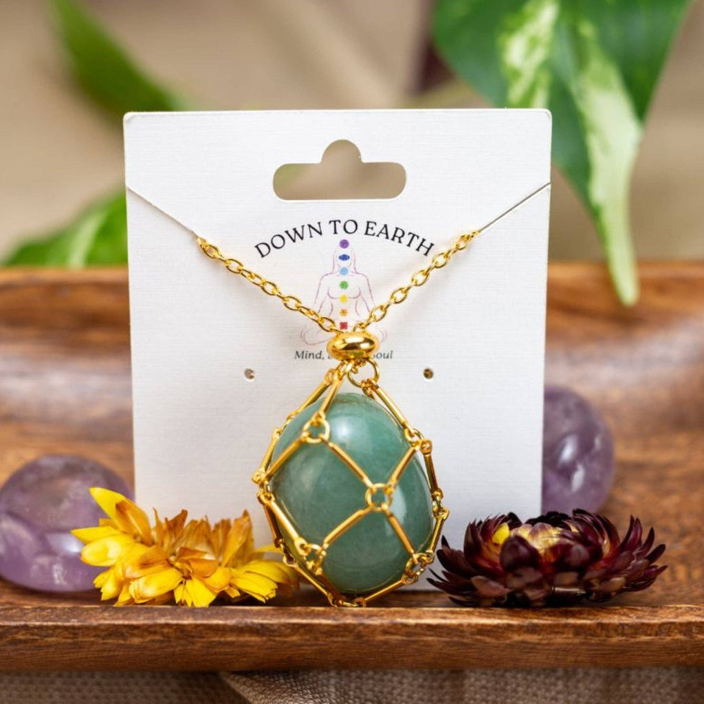 Adjustable Metal Crystal Holder Necklace: Gold