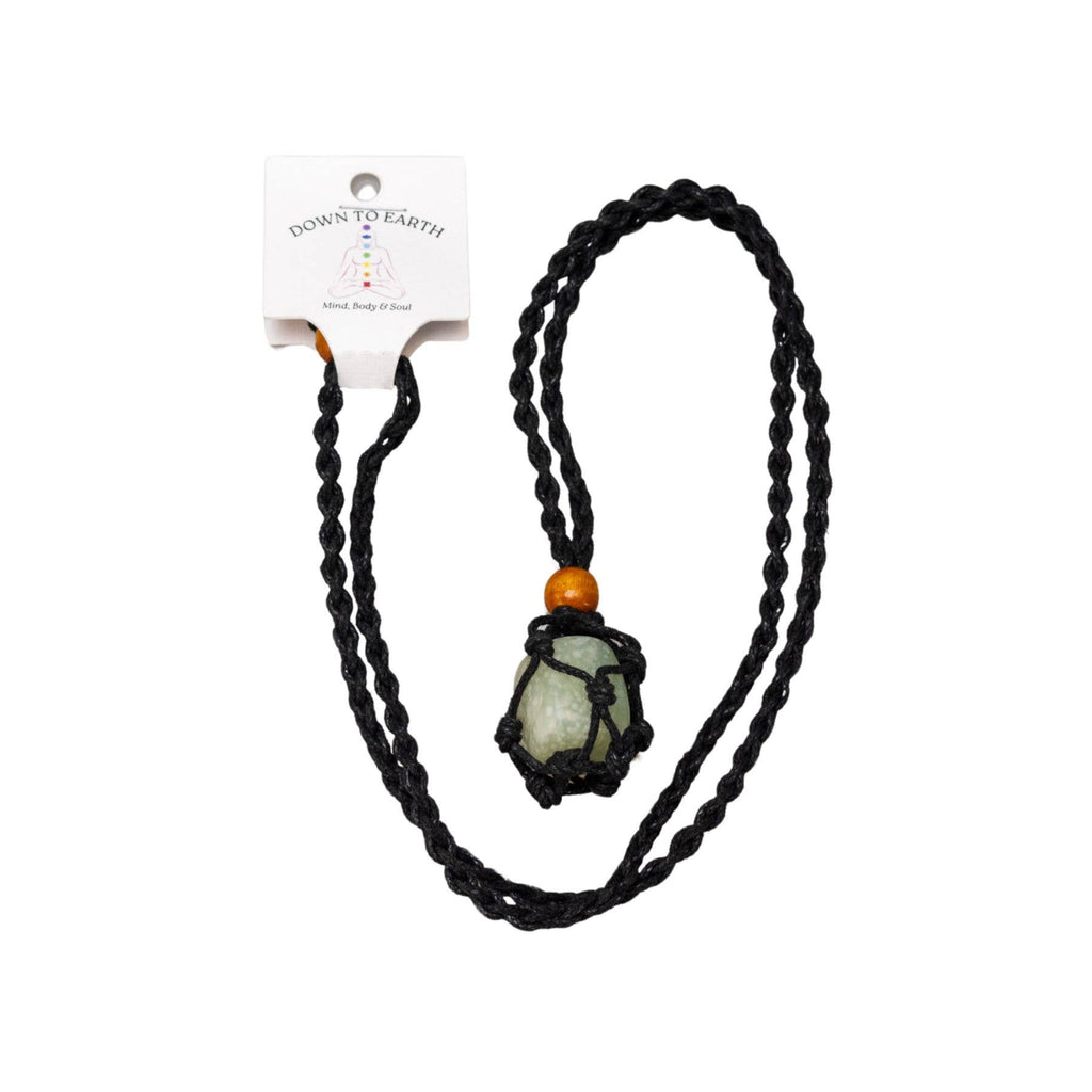 Adjustable Macrame Crystal Holder Necklace.: Beige